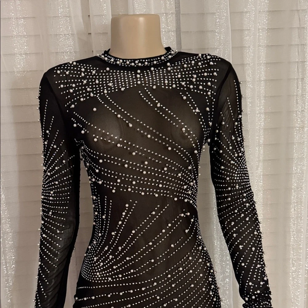Elegant Black Sheer Dress with Rhinestone Detailing - Picture 2 of 7